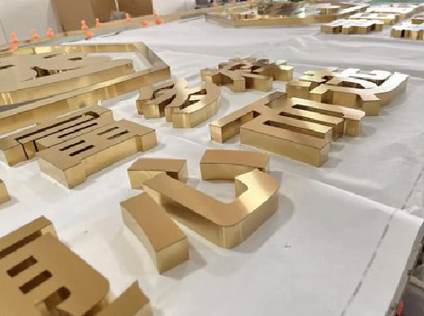 盐源拉丝不锈钢字的特点。