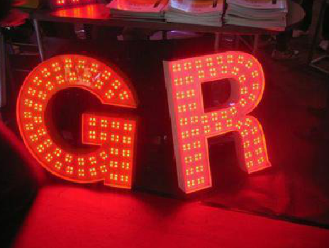 盐源LED发光字常见的安装误区。